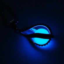 Load image into Gallery viewer, Glow in the Dark Locket Model Chain Necklace