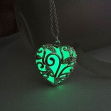 Load image into Gallery viewer, Self-Glowing Locket Style Pendant