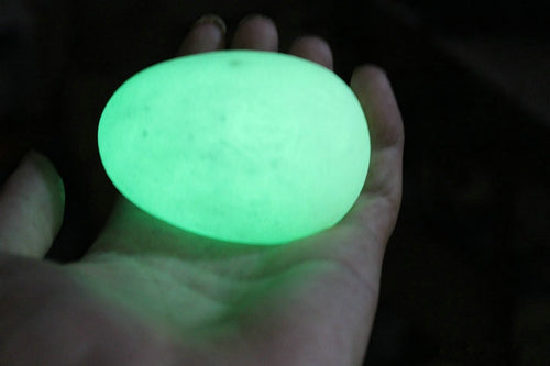 Egg Shape Glowing Stone (35mm)