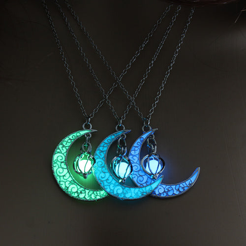 Fully Glowing Crescent Necklace