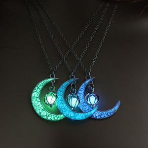 Fully Glowing Crescent Necklace