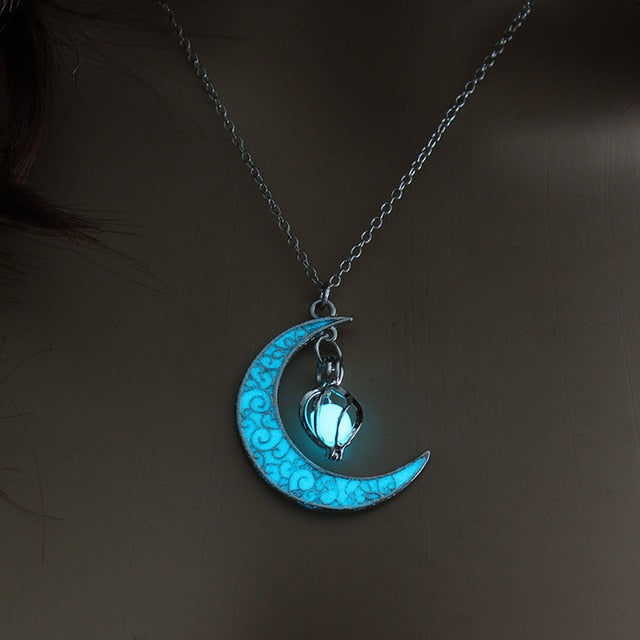 Fully Glowing Crescent Necklace