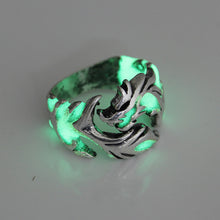Load image into Gallery viewer, Glow in the Dark Dragon Rings