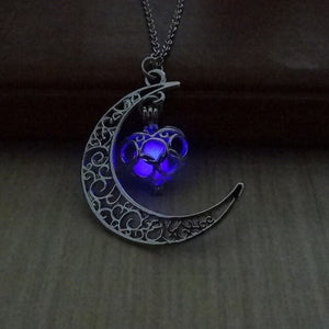 Charming Crescent Necklace with a Glowing Gem